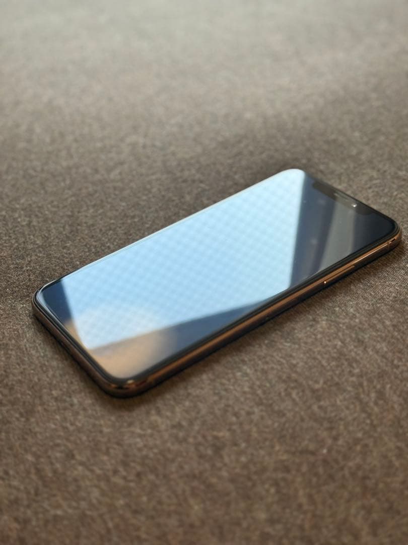 【極美品】iPhone Xs Gold 256GB SIMフリー 付属品未使用