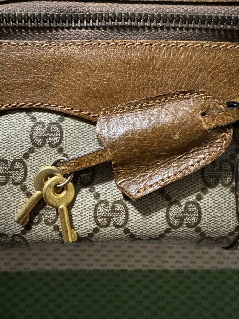 GUCCI グッチ鍵付きボストンバッグ