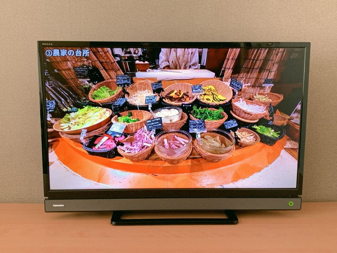 WiFiスマ一トテレビ 東芝 32型 32インチ Youtube等ネット動画可