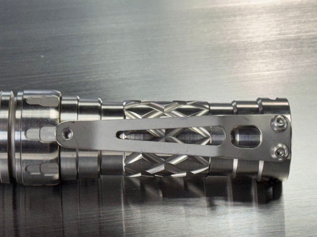 全世界限定500本 JETBeam TC-R2 チタンボディーXP-G S2