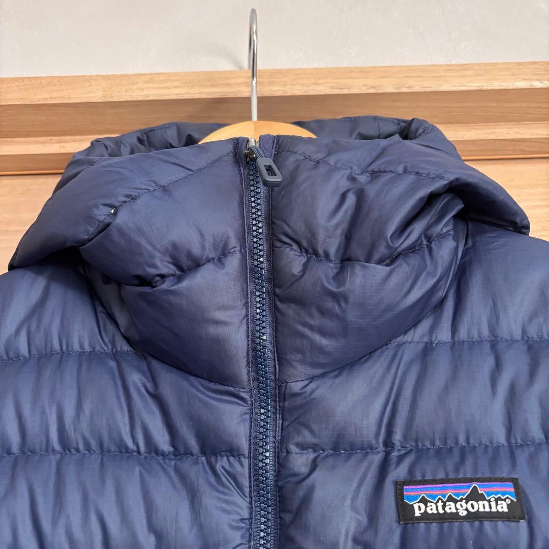 パタゴニア Patagonia ダウンセーターフーディ レディースSサイズ　紺