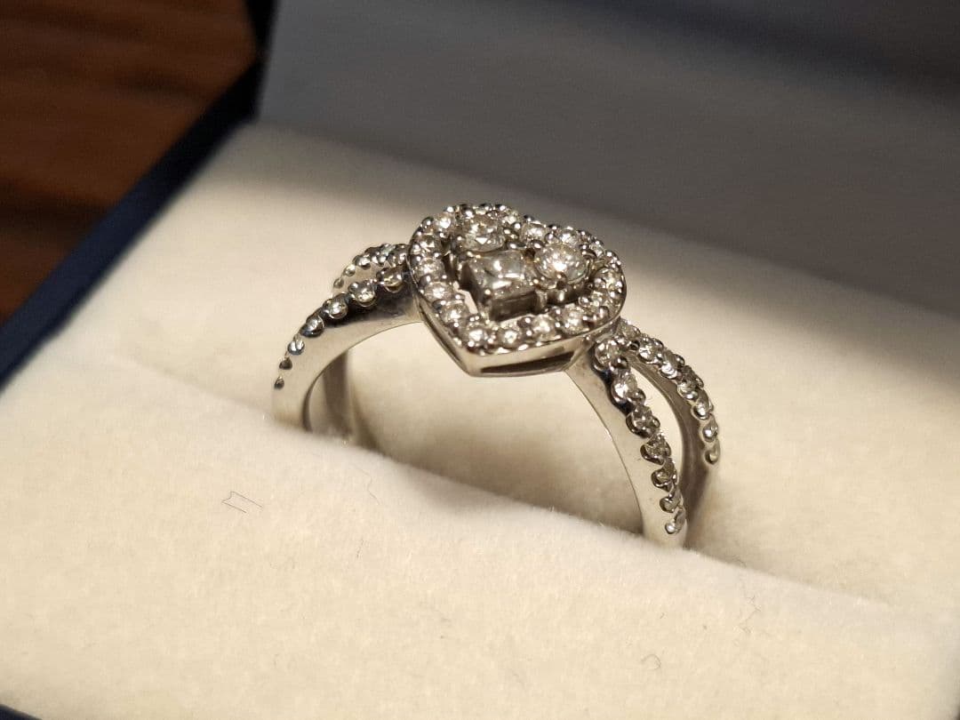 【Min様】K18WG 0.54ct 12号 ハートモチーフ ダイヤモンドリング