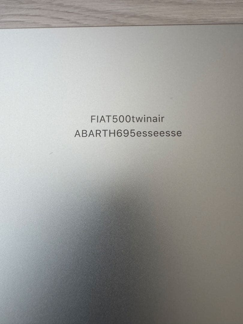 iPad (第10世代) Wi-Fi 64GB + Combo Touch