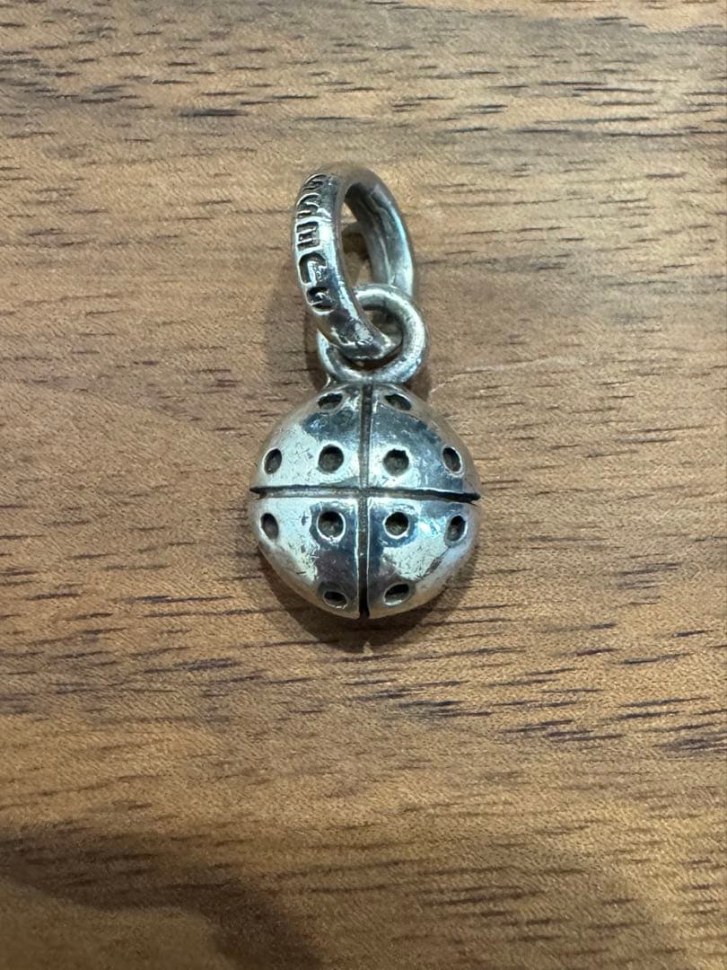 スタンリーゲス　アーマーボールペンダント