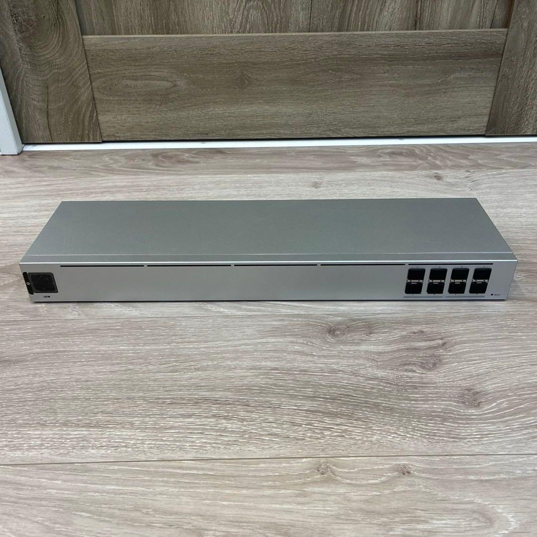 UniFi USW Aggregation 8ポート 10G SFP+ スイッチ