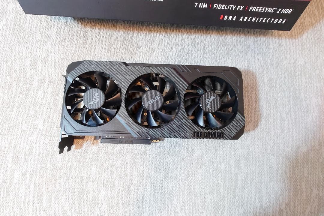 グラフィックボード・グラボ・ビデオカード ASUS RADEON RX 5700 XT TUF GAMING 8GB
