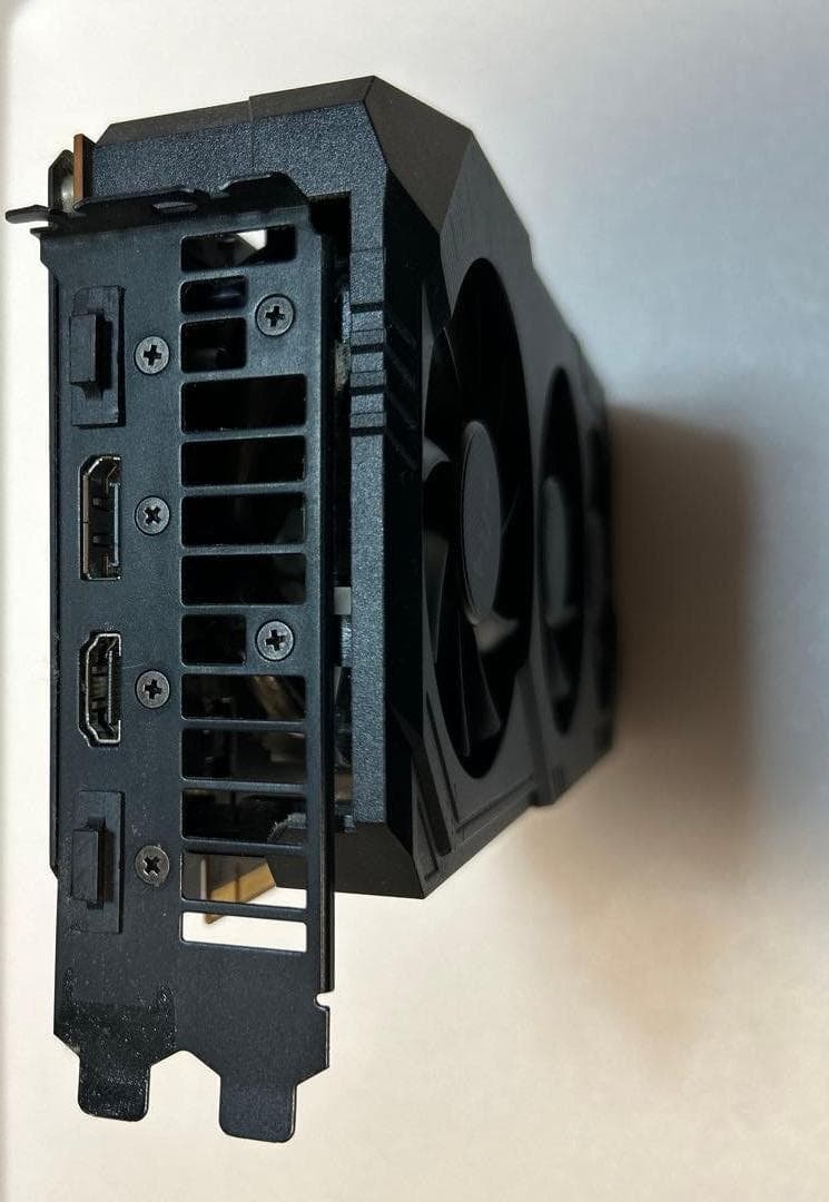 グラフィックボード・グラボ・ビデオカード ASUS RADEON RX 5700 XT TUF GAMING 8GB