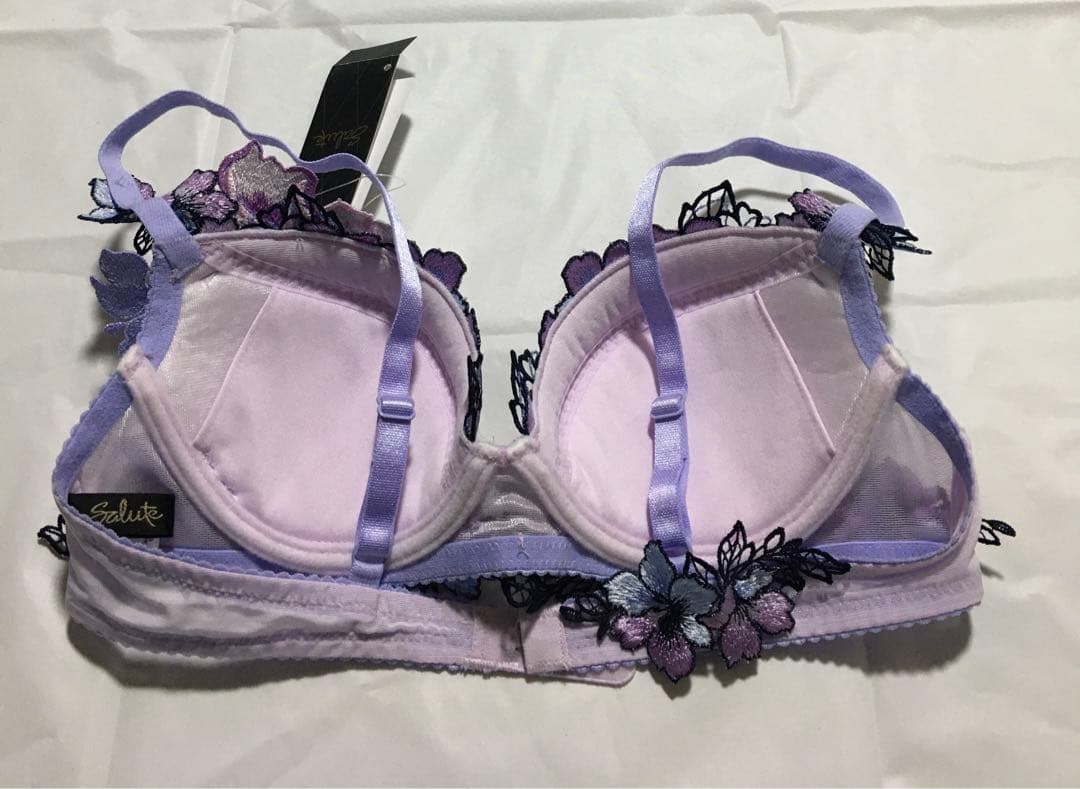 新品 ワコール サルート 店舗限定 89G ブラジャー C70