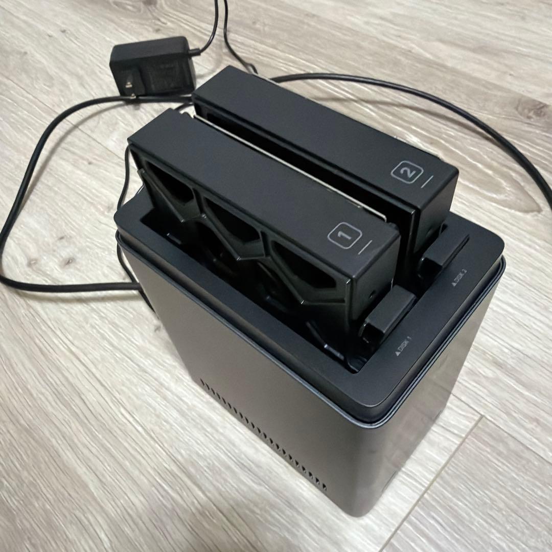 UGREEN デュアルドライブベイ NAS uh2300