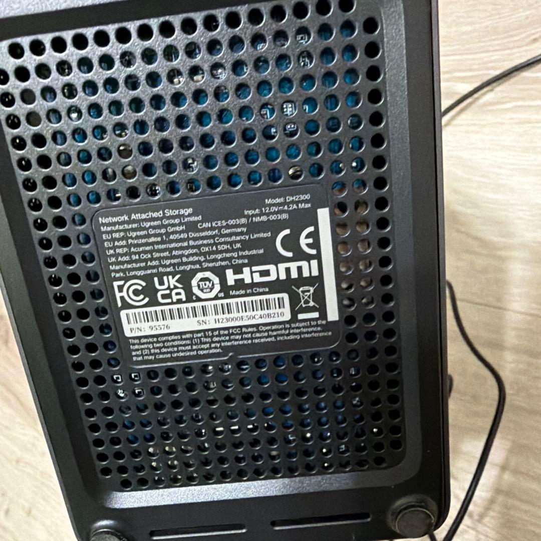 UGREEN デュアルドライブベイ NAS uh2300