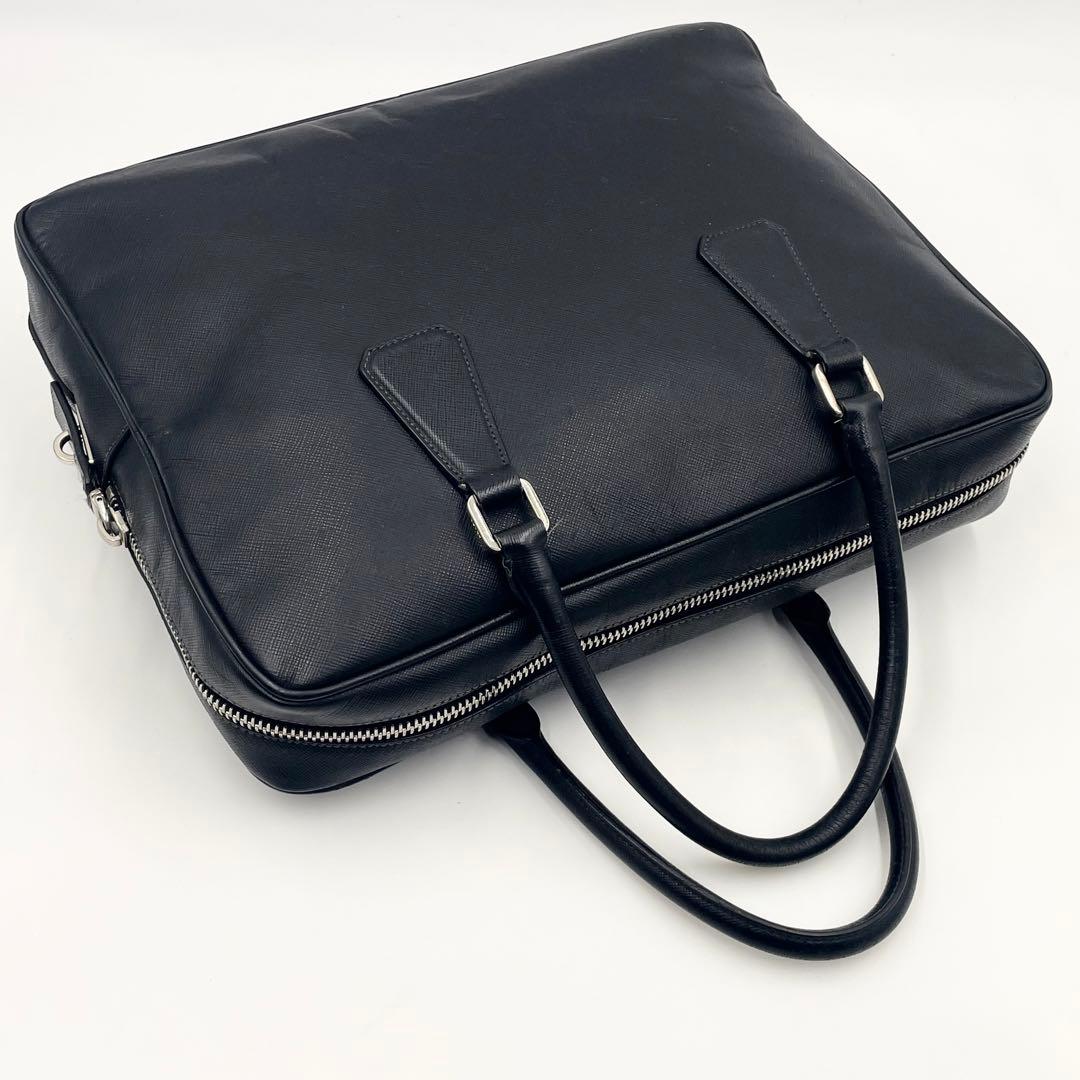 PRADA プラダ サフィアーノレザー ブリーフケース トライアングル A4可
