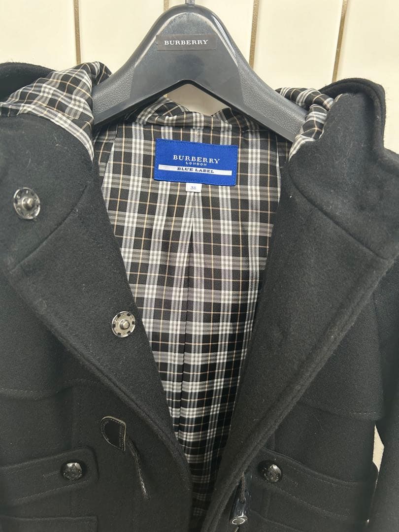 【極美品】バーバリーブルーレベル ショート丈ダッフルコート 黒 クレストブリッジ