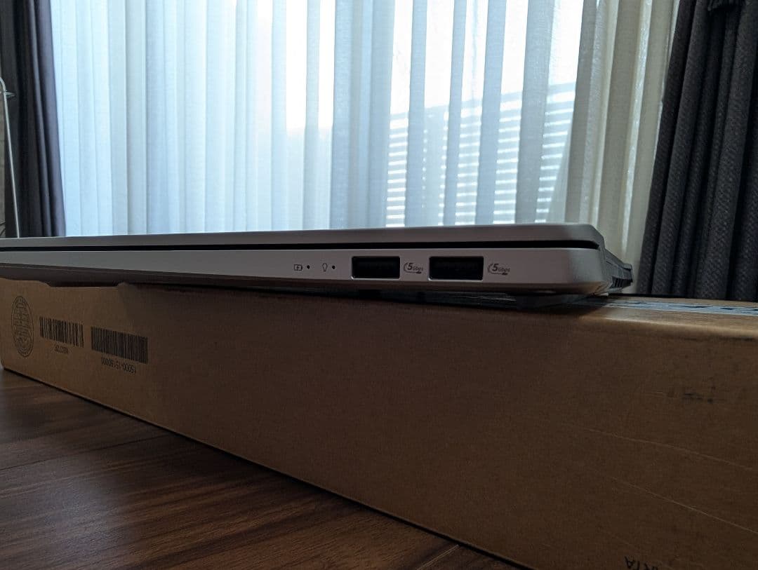 Windowsノート本体 ASUS Vivobook S 15 Copilot+PC 16GB 512GB