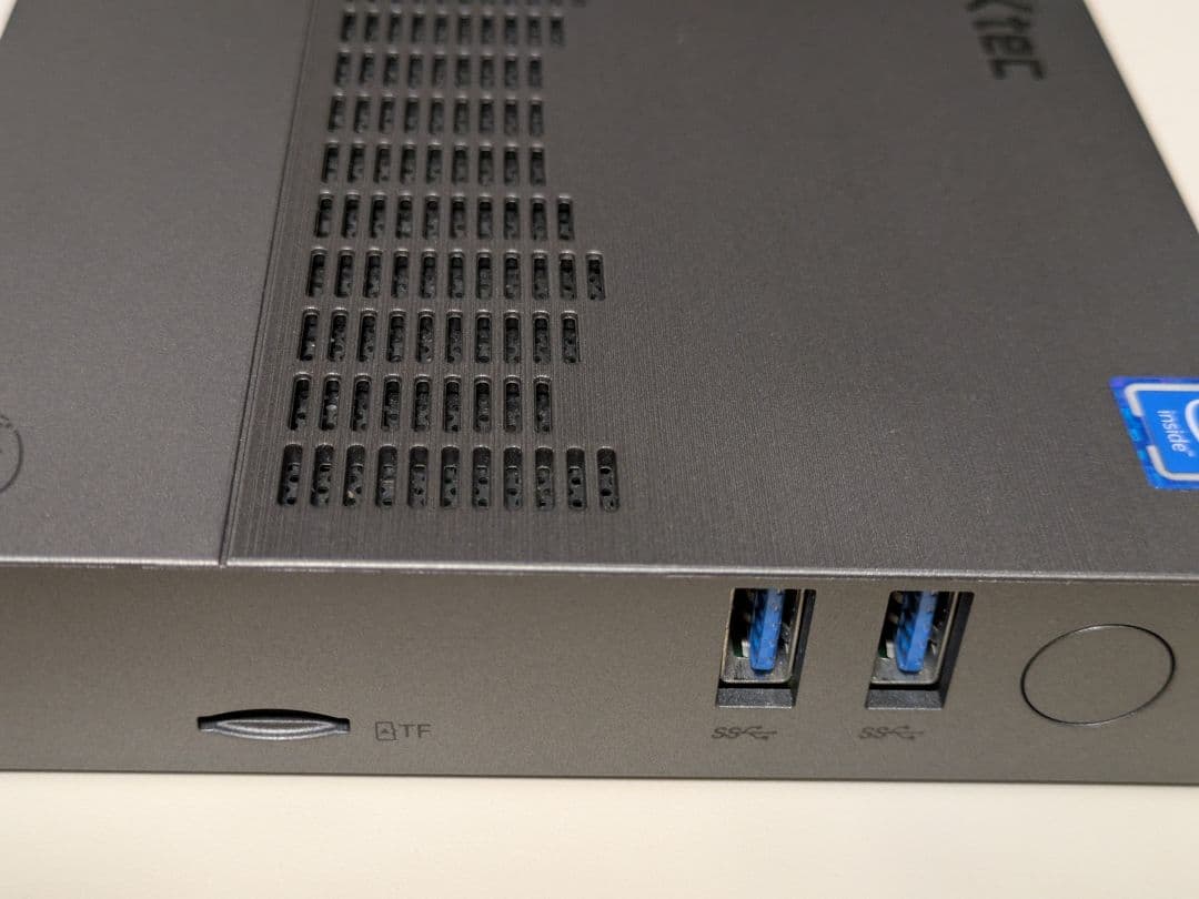 GMKtec NucBox8 ファンレスミニPC