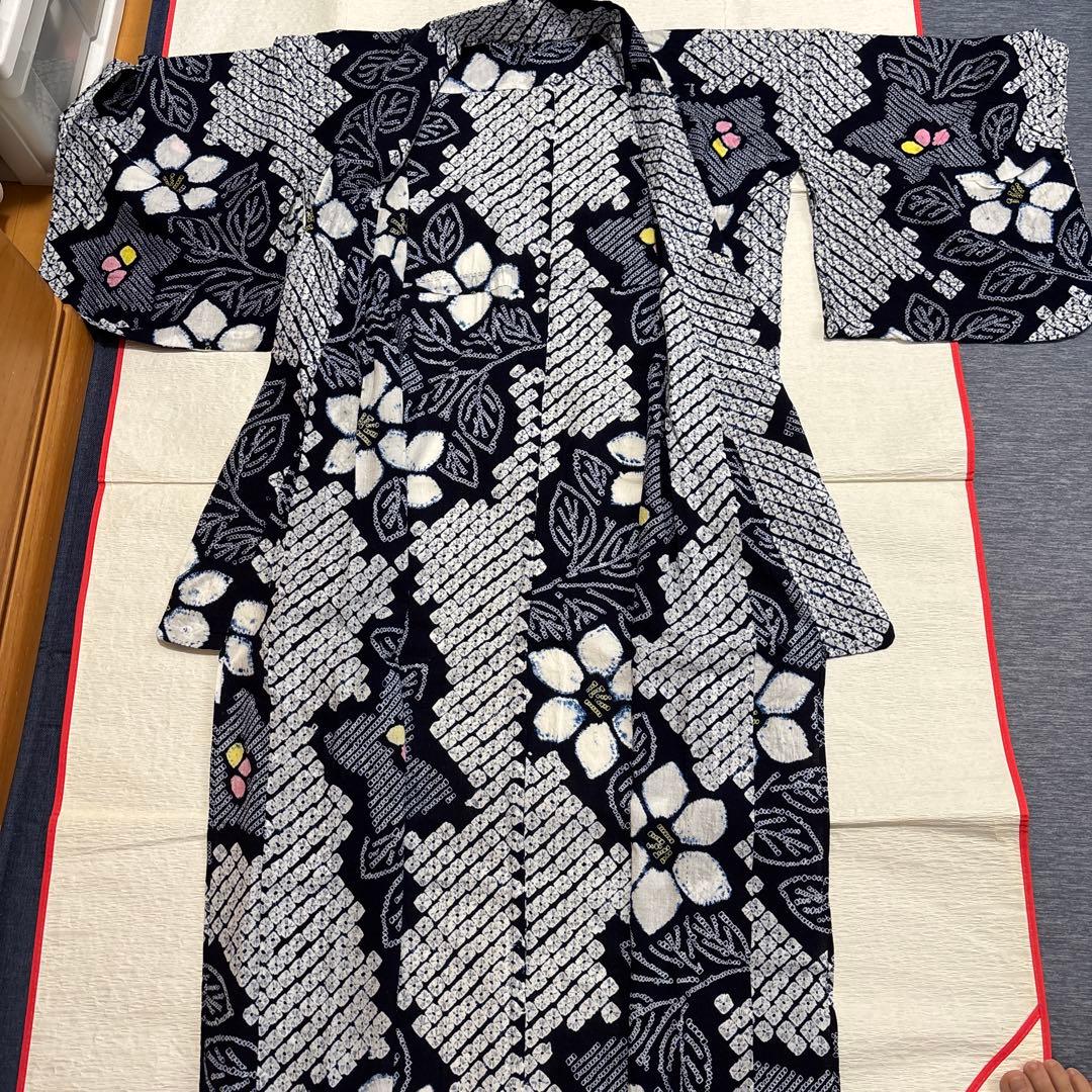 ④有松絞り浴衣 レトロ 紺色白色 花 身丈156