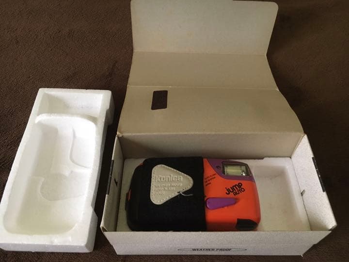 コンパクトカメラ