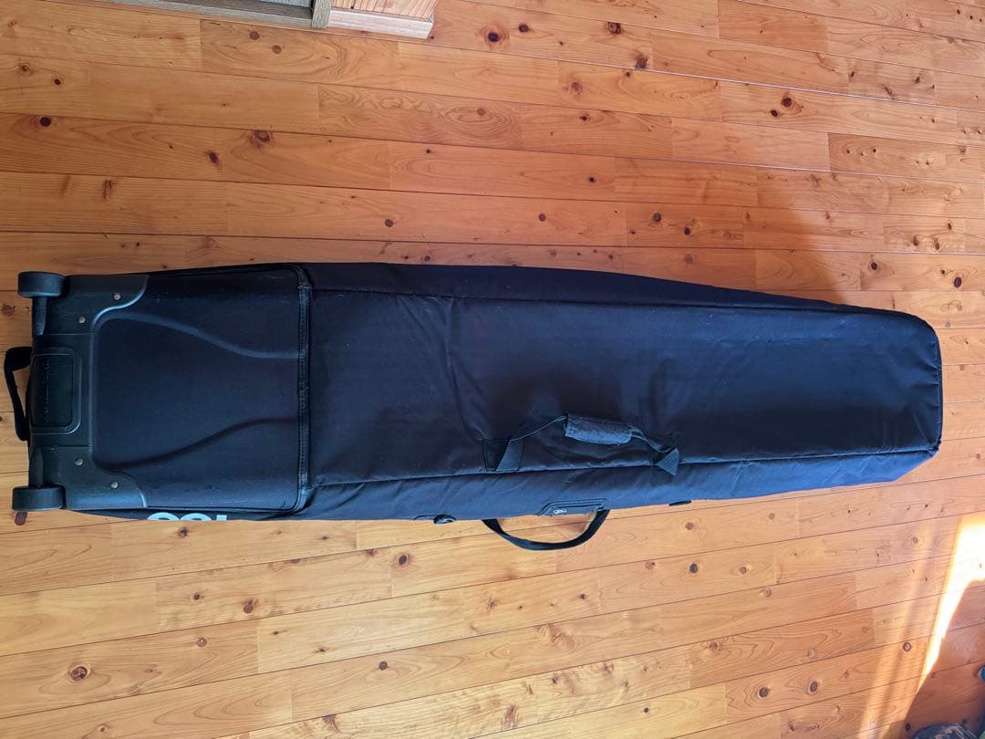 Burton スノーボードバッグ 黒 ホイール