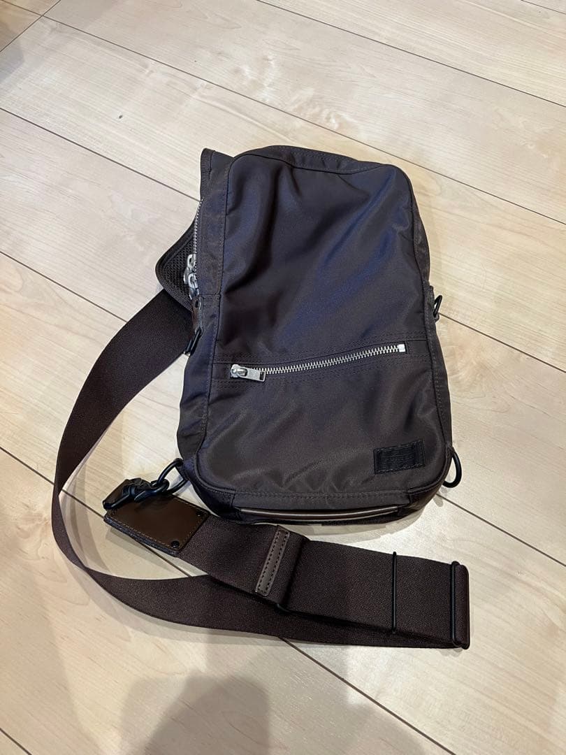 PORTER LIFT ワンショルダーボディバッグ ブラウン