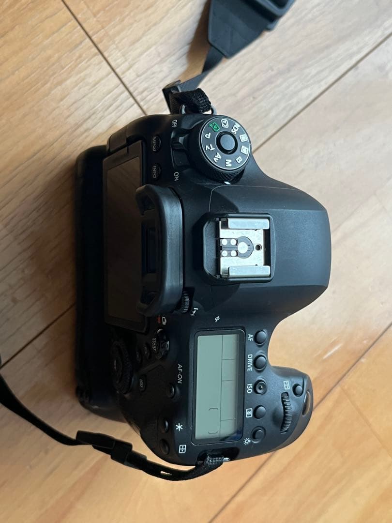 Canon eos 6D mark II （おまけ付き）