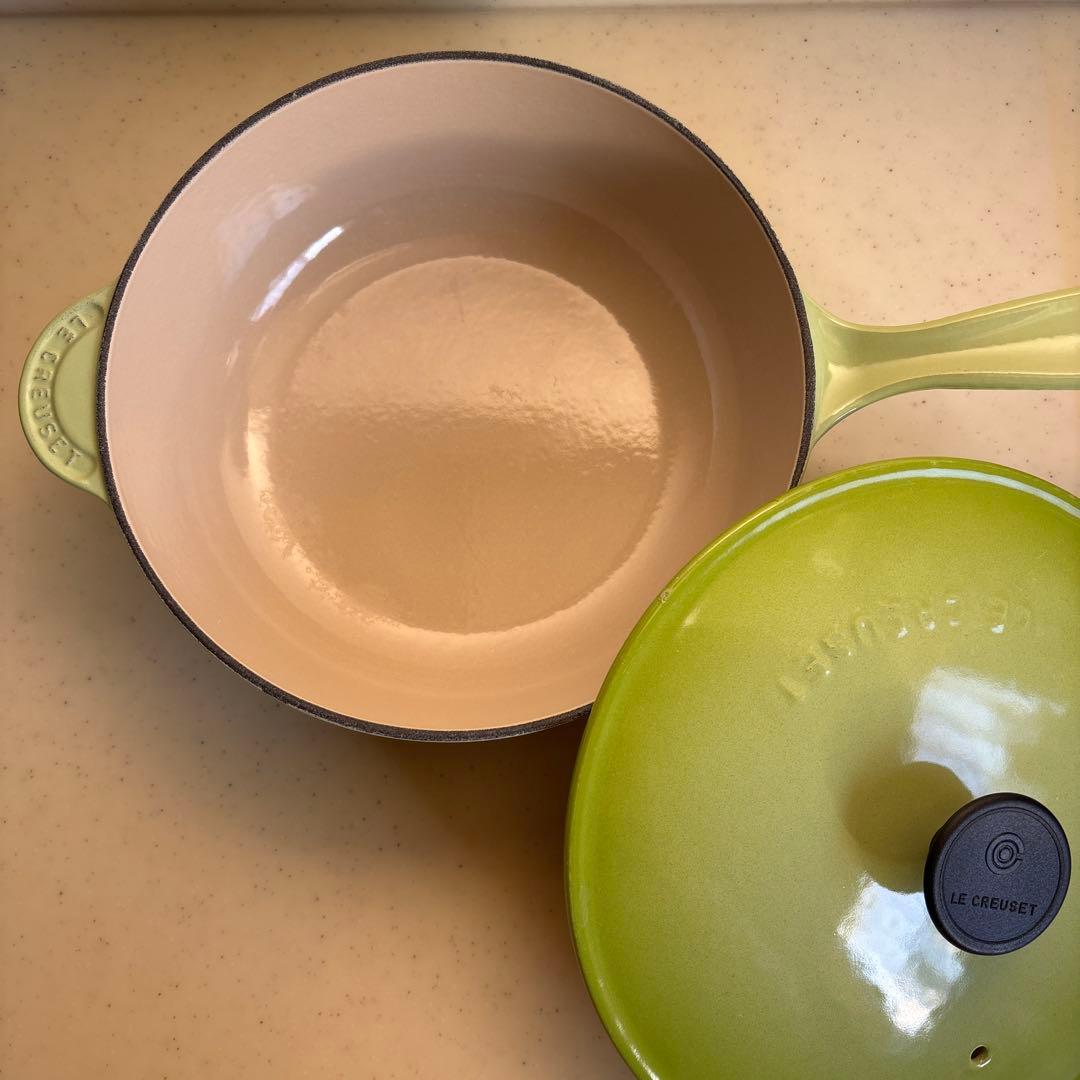LE CREUSET ソーシエ２１センチ