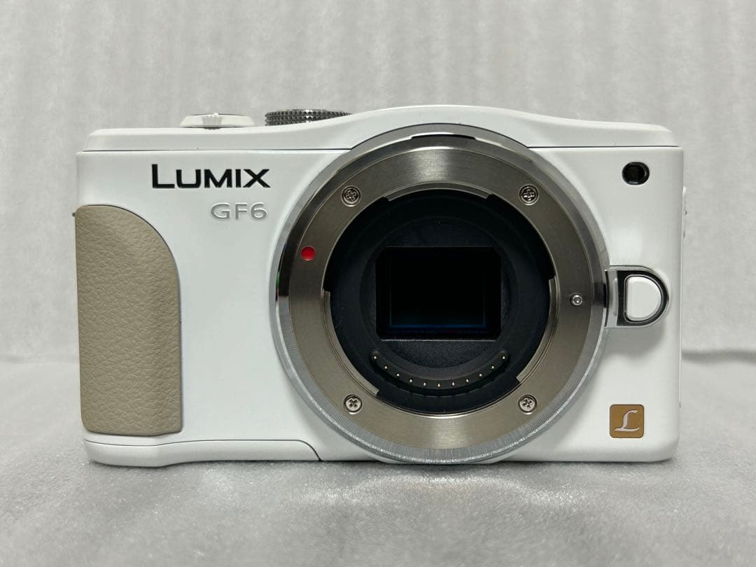 LUMIX DMC-GF6 ホワイト 充電器付き　252
