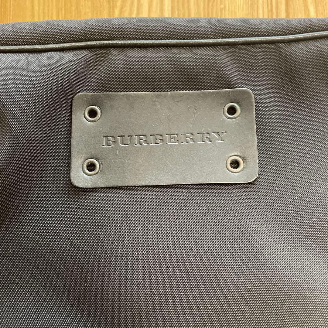 BURBERRYバーバリー　ショルダーバッグ