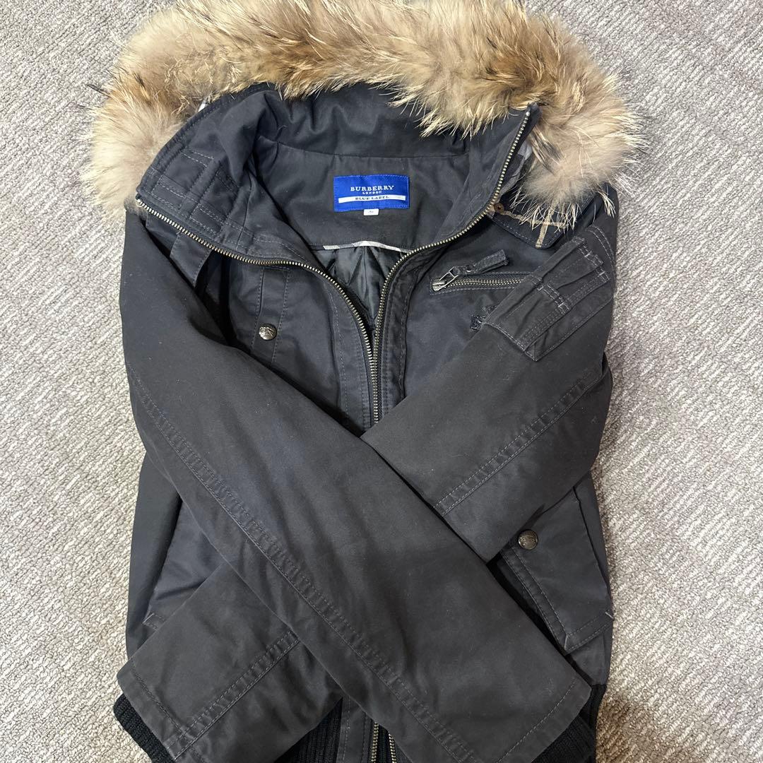 BURBERRY BLUE LABEL ブラックダウンジャケット 36