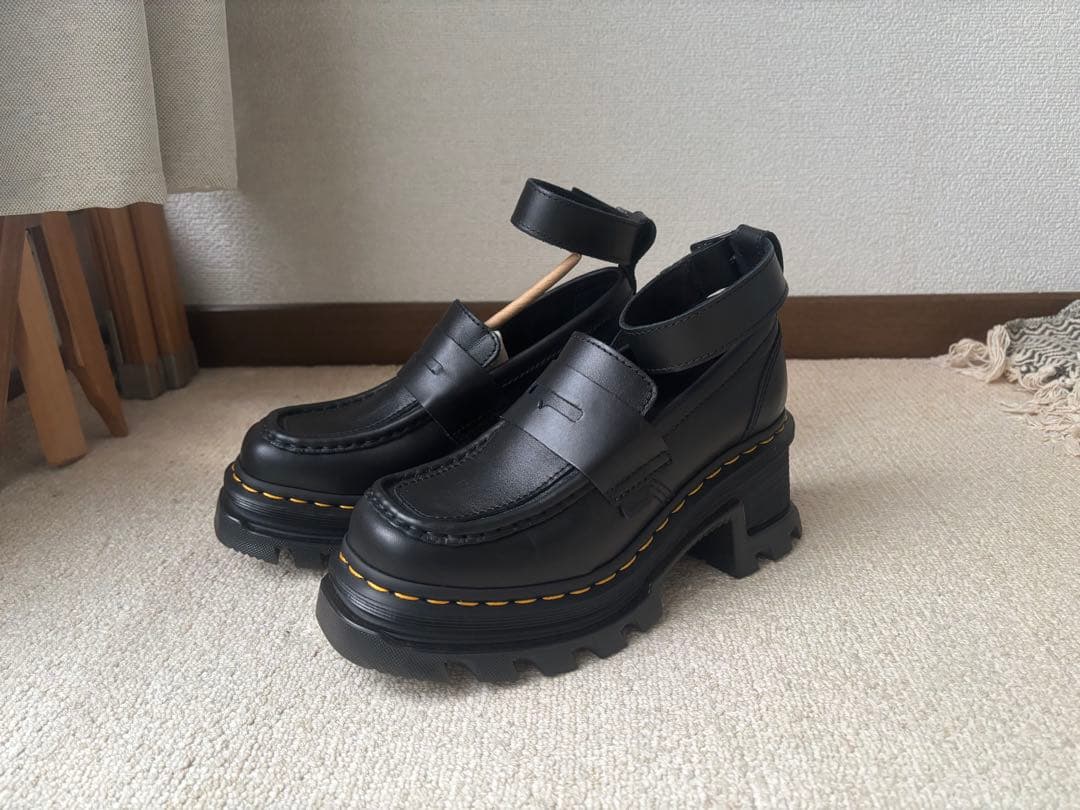 靴 Dr. Martens CORRAN LOAFER UK4