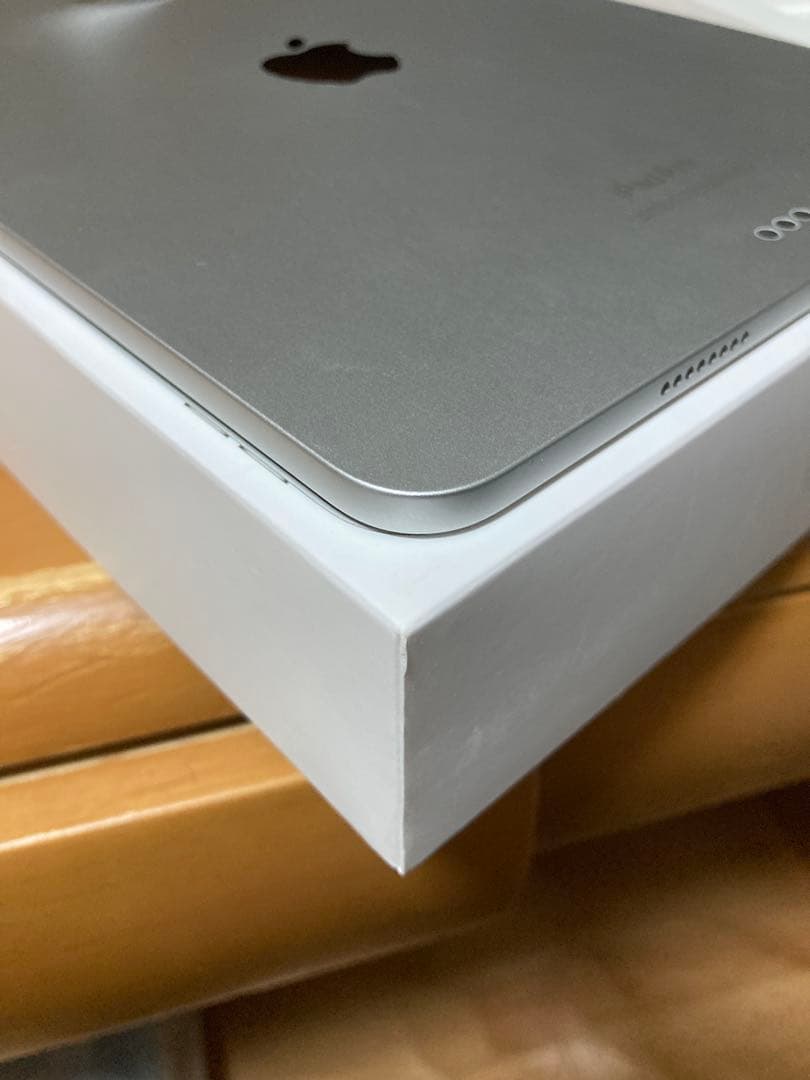 Apple iPad Pro 11インチ（第4世代） シルバー 本体