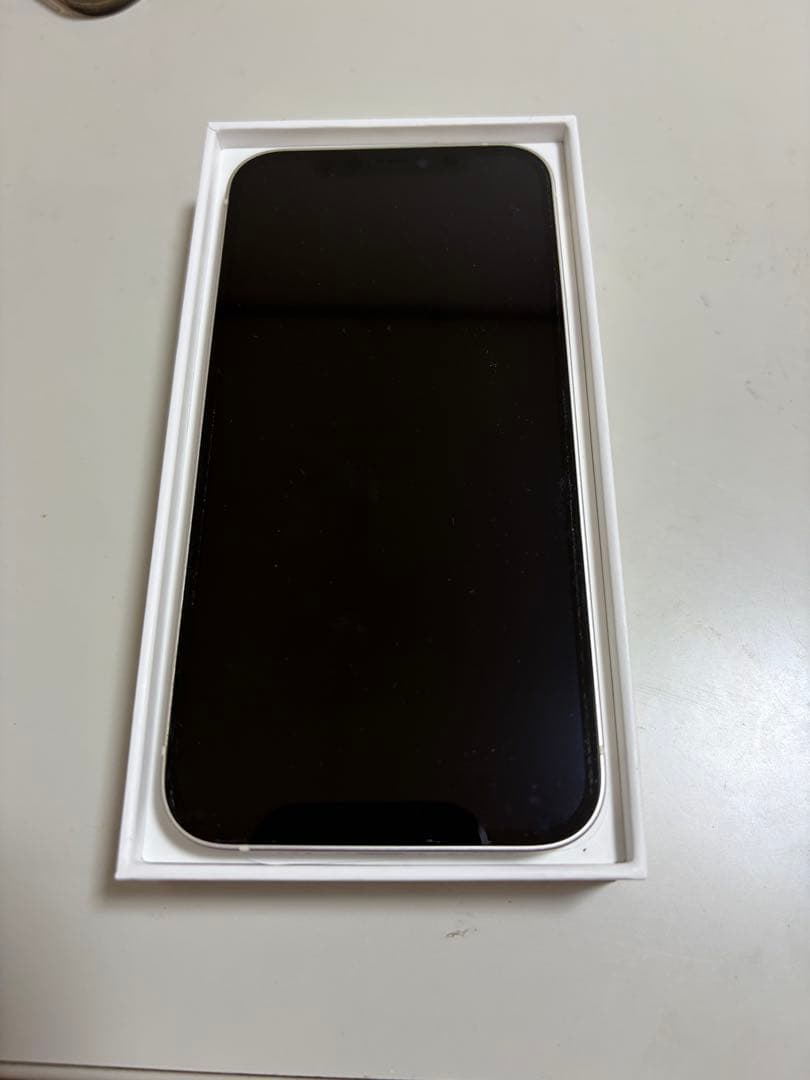 Apple iPhone 12ホワイト 本体
