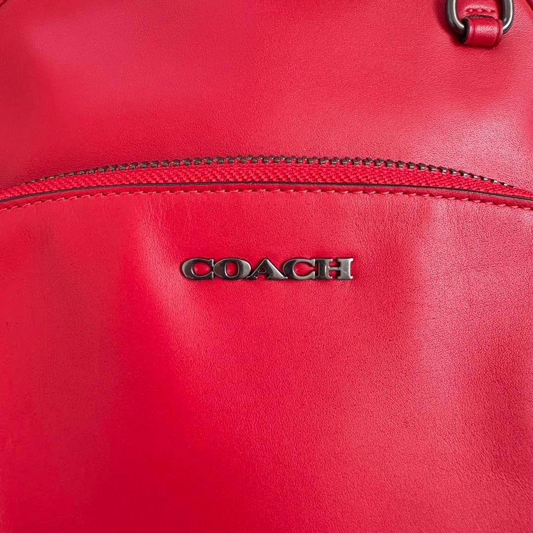 極美品　COACH グラハム　ボディバッグ　レッド