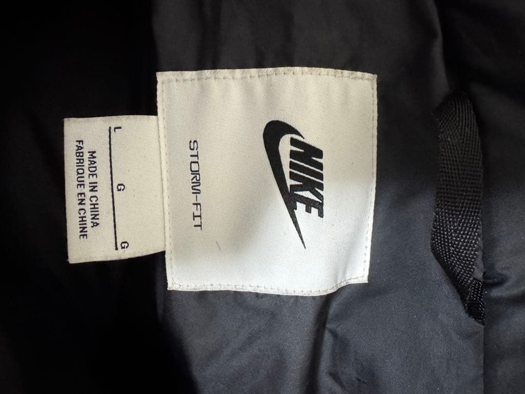 Nike STORM-FIT ブラック ダウンジャケット Lサイズ