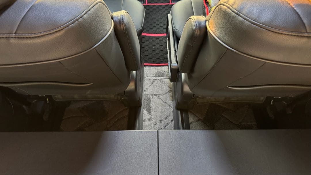 80ヴォクシー　収納・ベッドキット　ノア　エスクァイア