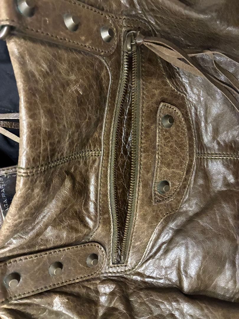 バレンシアガ　トラベルバッグ　カーキ