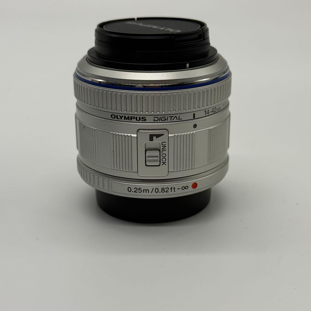 OLYMPUS M.ZUIKO DIGITAL パンケーキ　シルバー　レンズ