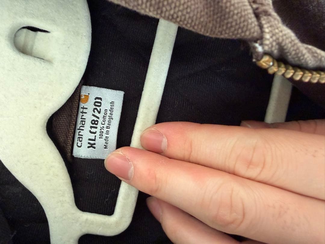 Carhartt ブラウン アクティブジャケット