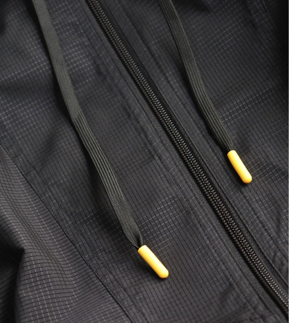 《デヴァローゴルフ》未使用 ストレッチタフタ ビッグスカル フーディブルゾン M