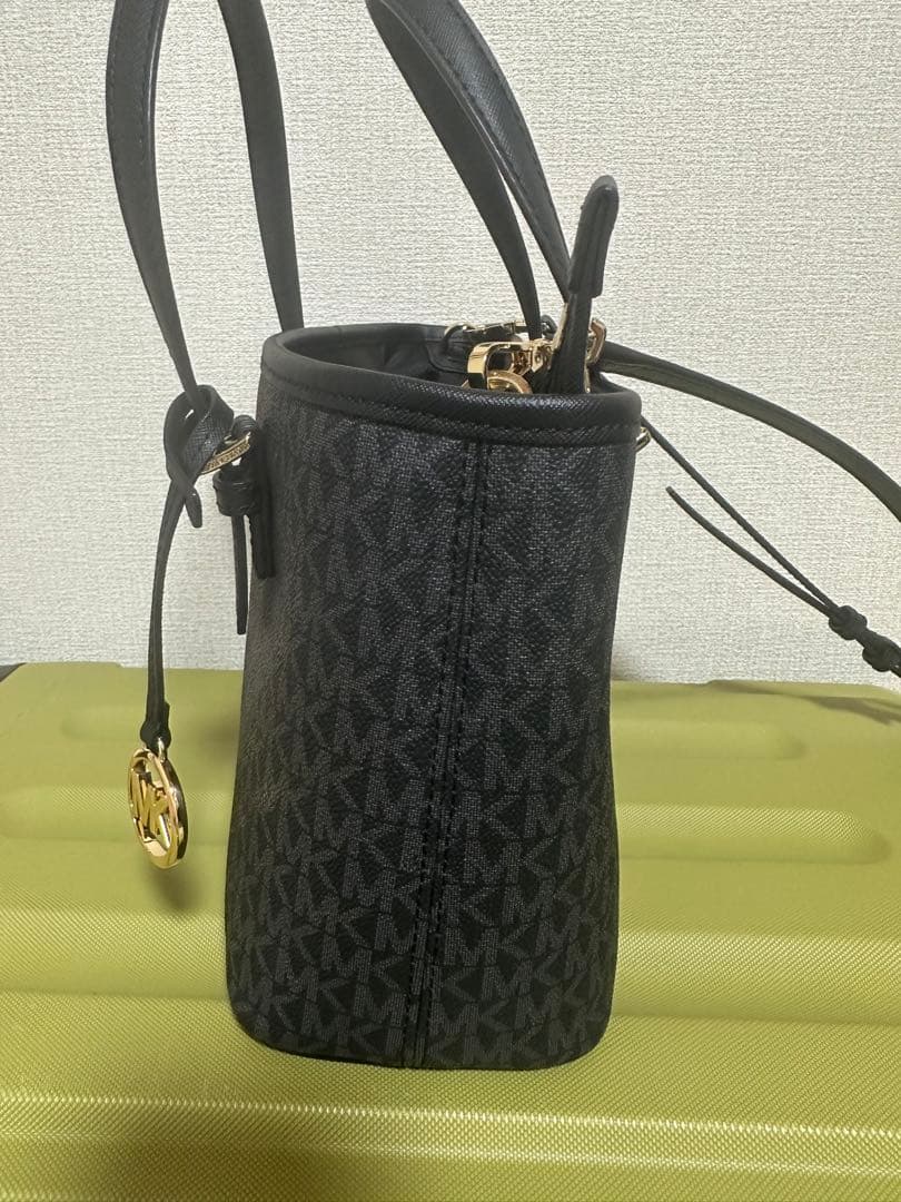 MICHAEL KORS ブラック ハンドバッグ