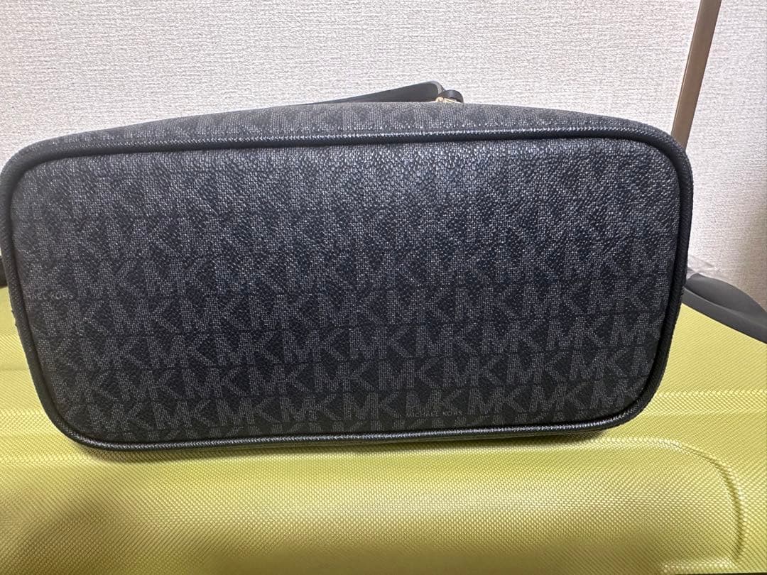 MICHAEL KORS ブラック ハンドバッグ