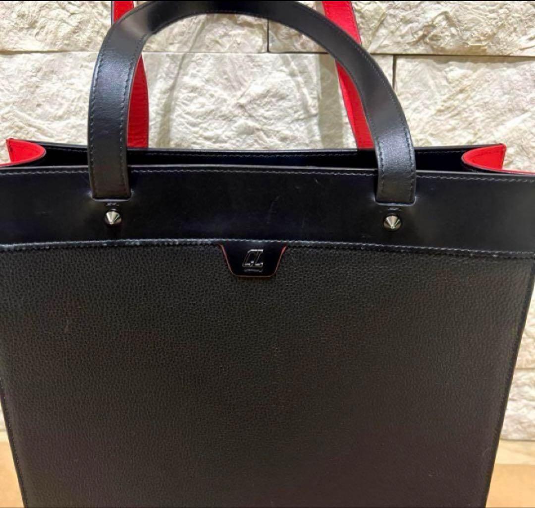 【美品30万】最終お値下げ。クリスチャンルブタン　スニーカーソールルイストート