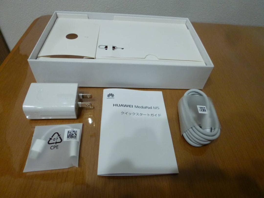 美品☆MediaPad M5 8.4インチ SHT-AL09【 LTEモデル】