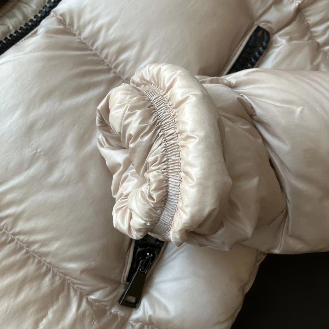 【美品】MONCLER SERITTE セリッテ トゥモローランド別注