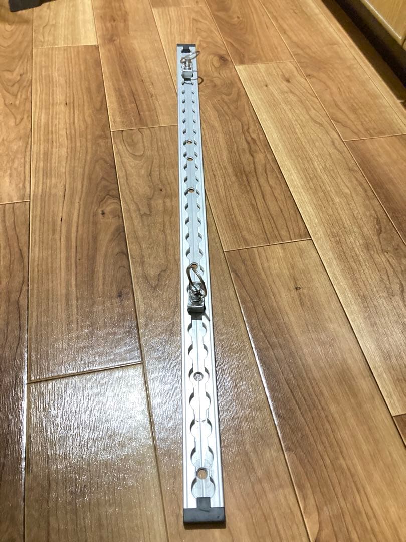 NV350キャラバン　ラッゲジレールユーティリティナット4個＋新品未使用2個