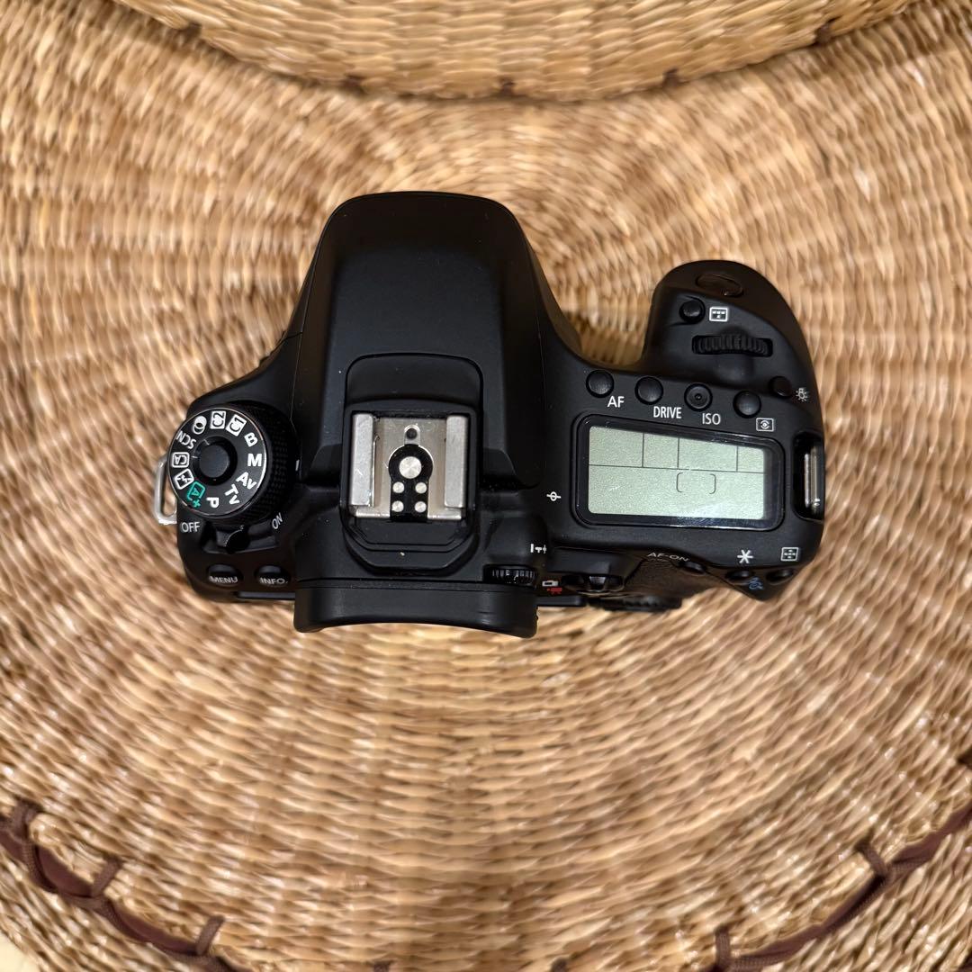 デジタルカメラ Canon 80D