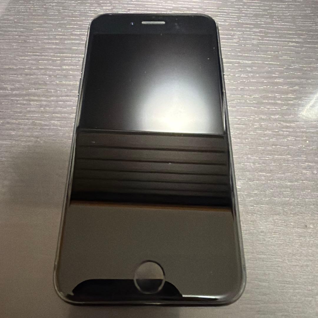 スマートフォン本体 iphoneSE2 64gb black