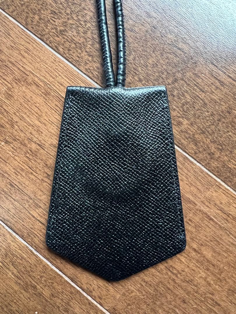 【メルたろうカリ様】TOM FORD レザークロシェット / トムフォード