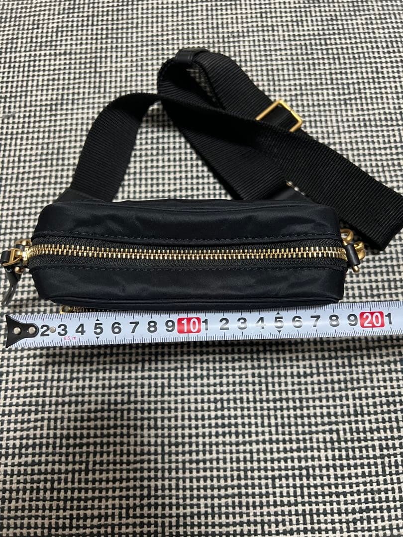 売り切り価格！未使用 トリーバーチ ToryBurchナイロン ボディバッグ