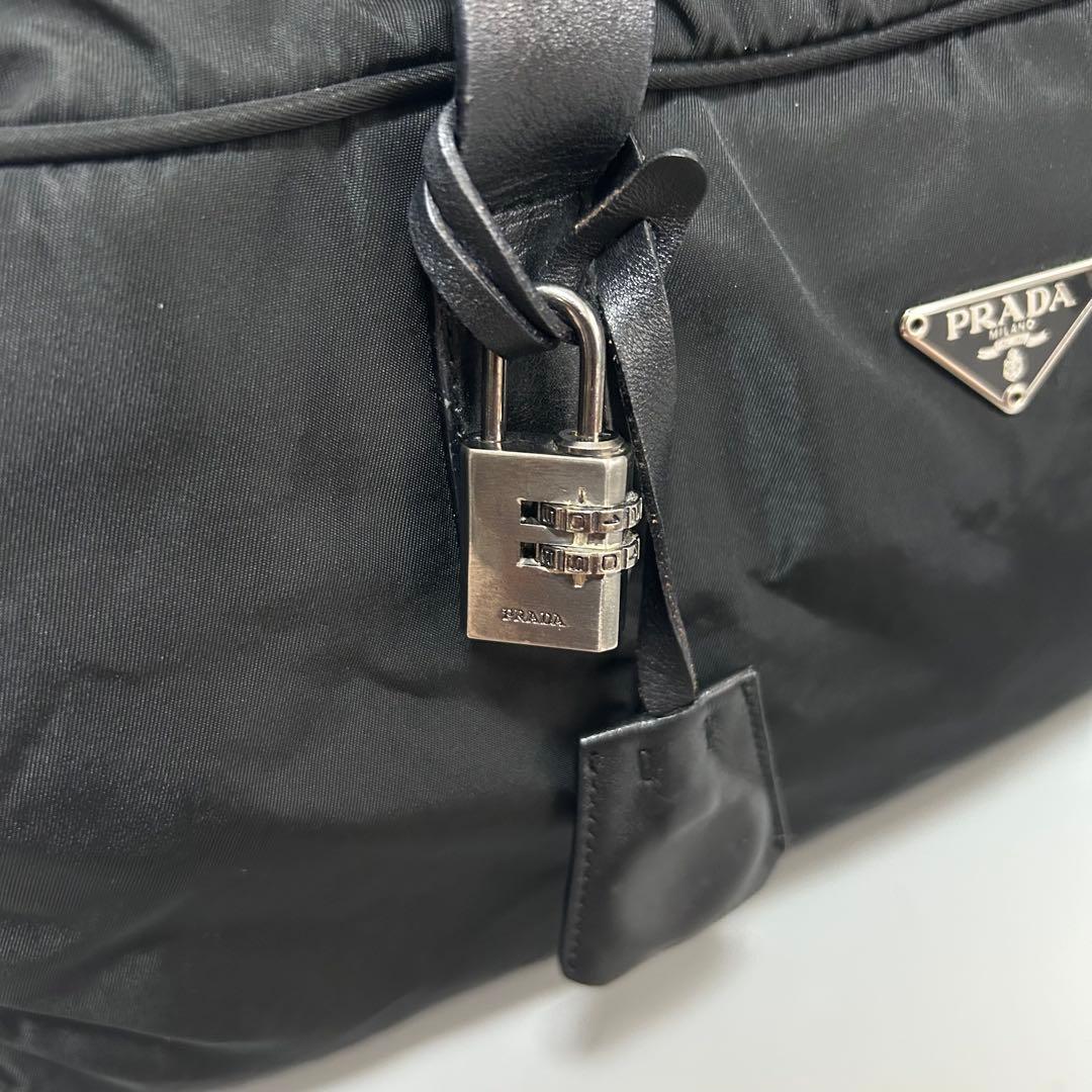 PRADA プラダ 三角プレート ボストンバッグ トラベルバッグ 黒色