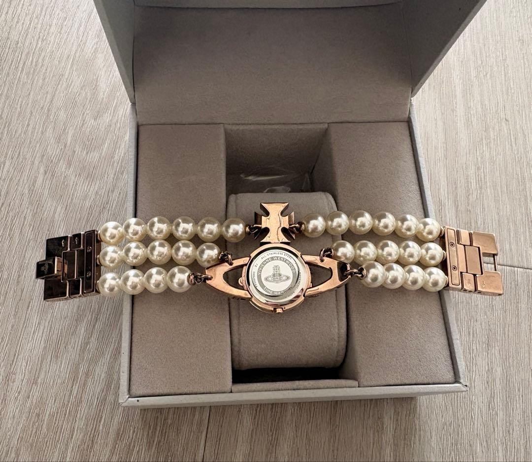 ヴィヴィアンウvivienne westwoodのブレスレット 時計