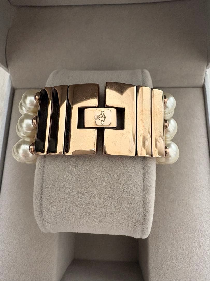 ヴィヴィアンウvivienne westwoodのブレスレット 時計